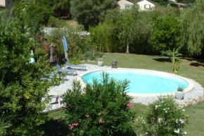 Гостиница Villa Hibiscus  Антиб
